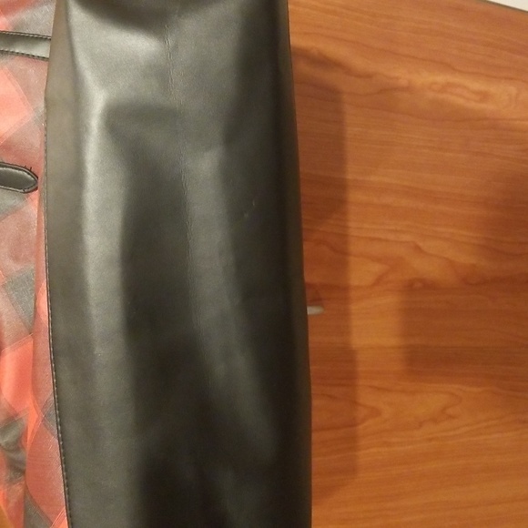 Red and Black Victoria’s Secret Tote - Picture 3 of 3